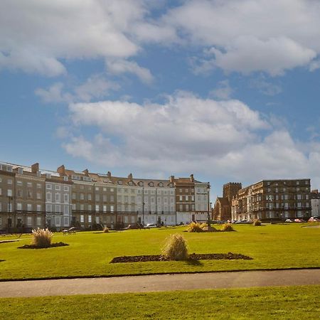 Host & Stay - Number Ten At Carlill Whitby Extérieur photo