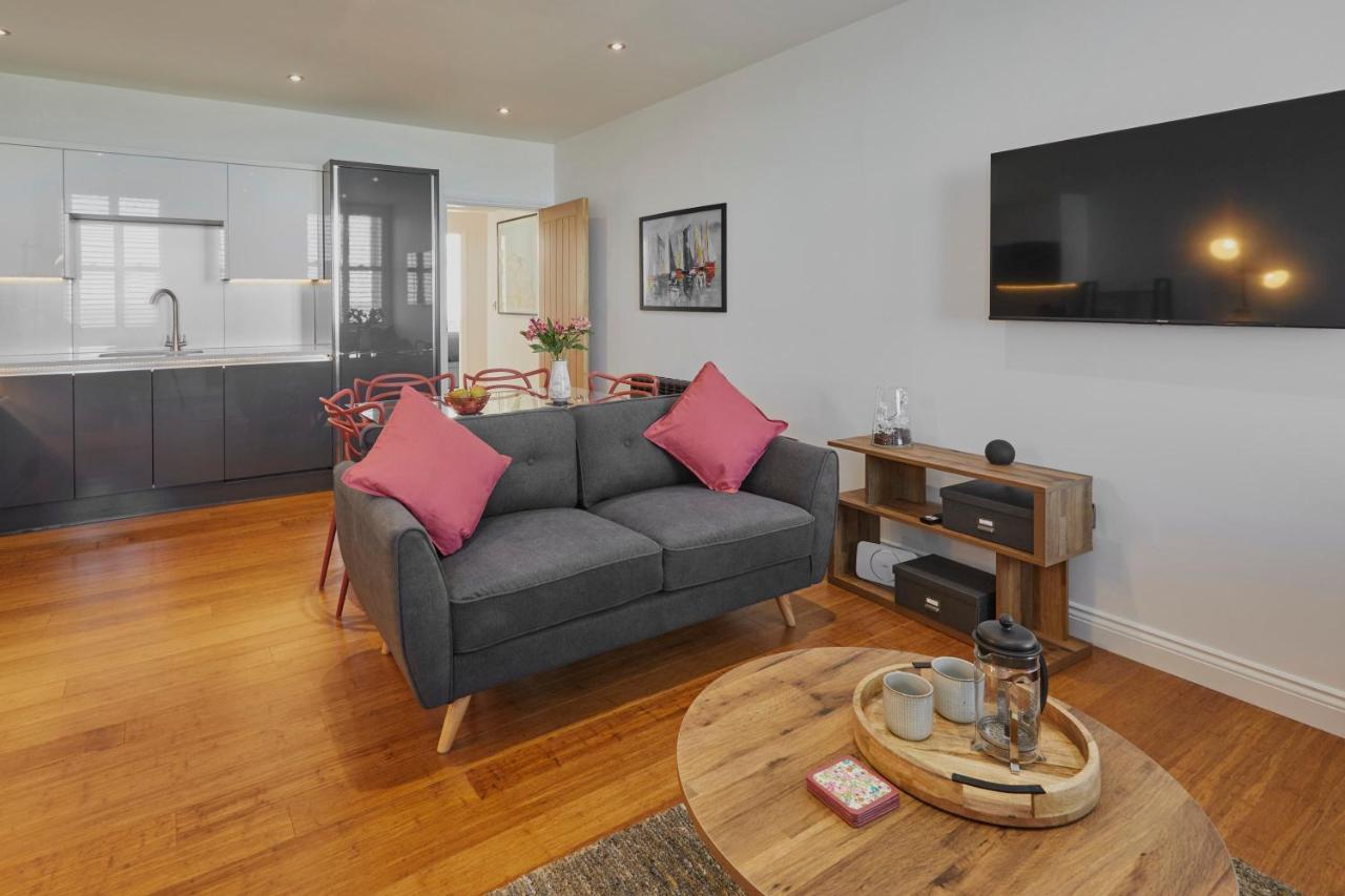 Host & Stay - Number Ten At Carlill Whitby Extérieur photo